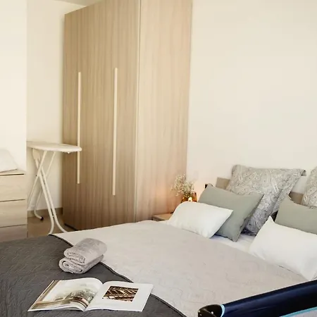 Beautiful 2bdr In Center Sliema! Near * Sliema