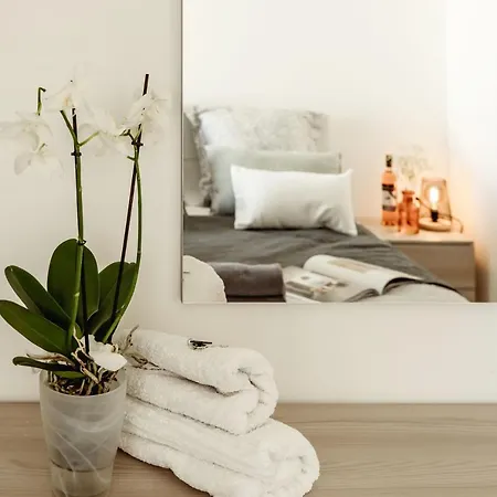 Beautiful 2bdr In Center Sliema! Near * Sliema