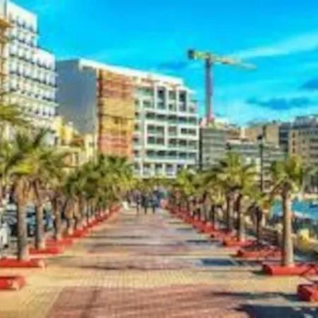 Beautiful 2bdr In Center Sliema! Near