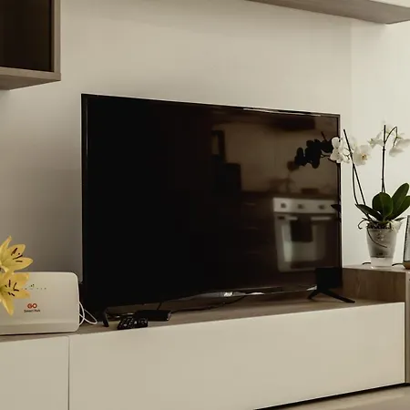 Beautiful 2bdr In Center Sliema! Near 斯利马