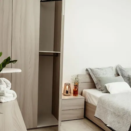 Beautiful 2bdr In Center Sliema! Near *