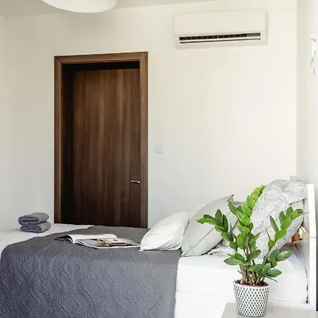 Beautiful 2bdr In Center Sliema! Near 公寓