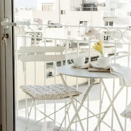 Beautiful 2bdr In Center Sliema! Near 斯利马