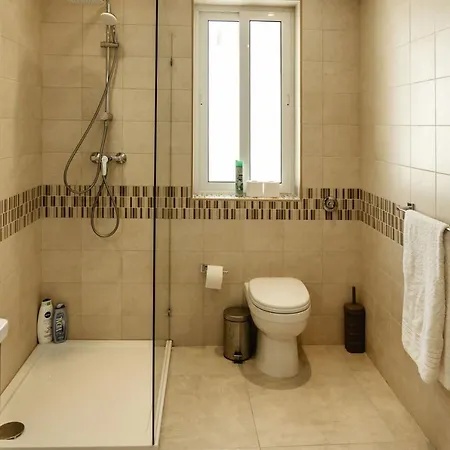 아파트 Beautiful 2bdr In Center Sliema! Near 슬리에마